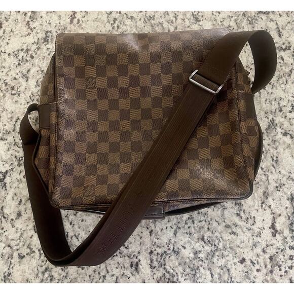LOUIS VUITTON Damier‎ Ebene Naviglio N45255 Messenger & Crossbody Bag s4f2 R01T - Picture 1 of 16